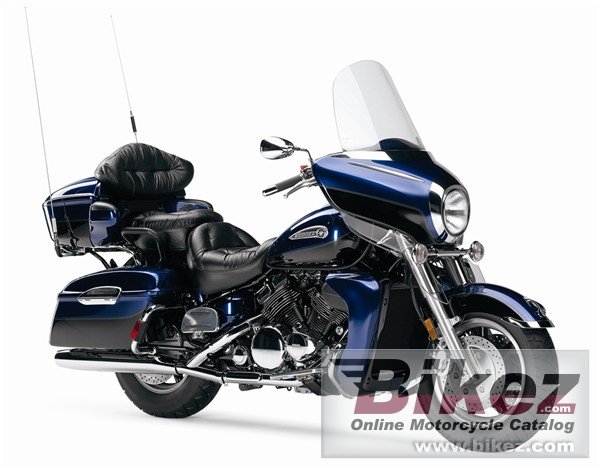 Big Yamaha royal star venture picture and wallpaper from Bikez.com